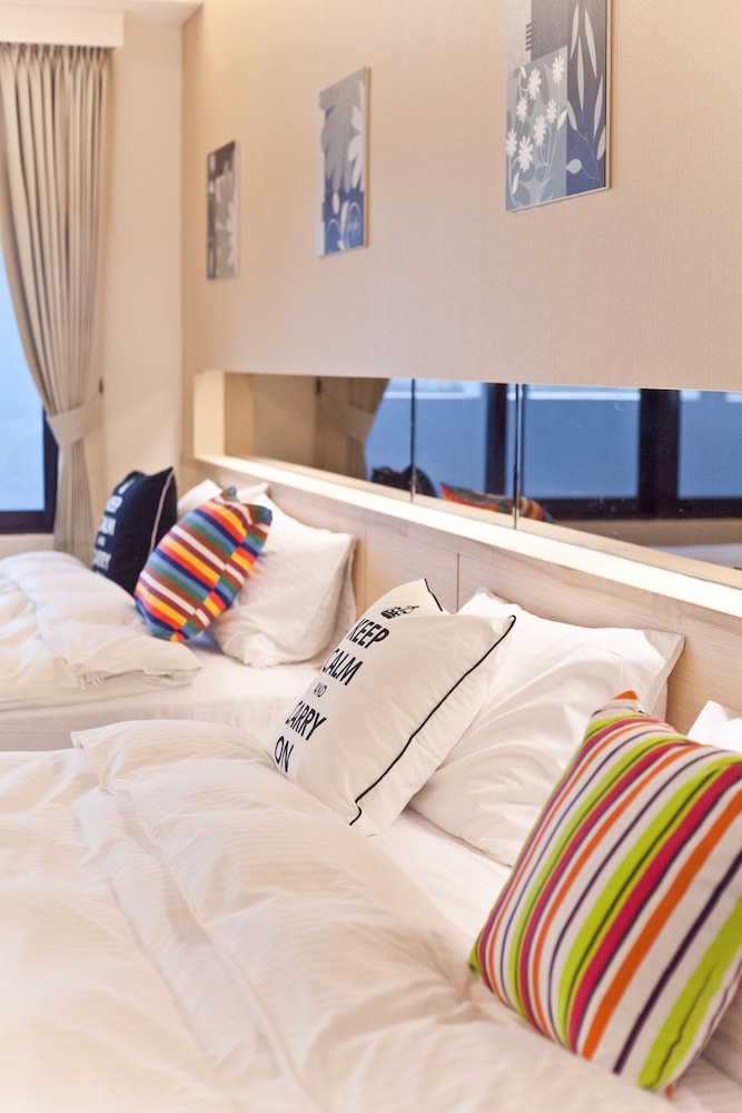 Li Wu Zuo Can B&amp;B 32/71