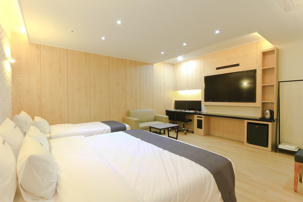City Hotel G&G 17/45