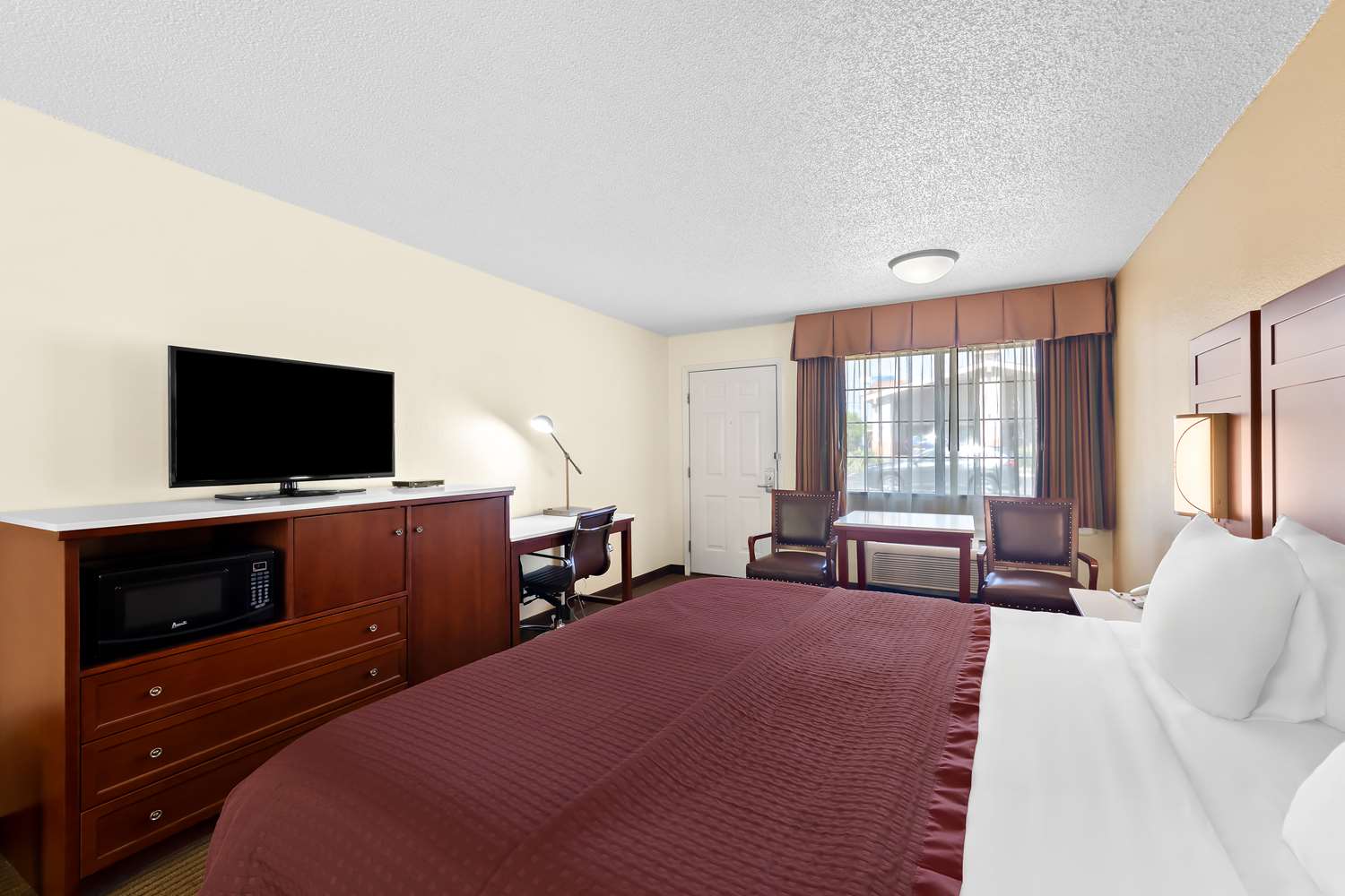 Room, King Bed, Pet Friendly