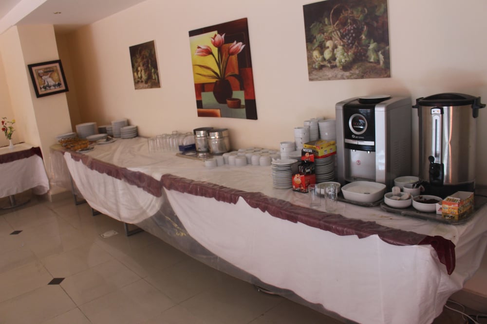 Sedrh Hotel 30/30
