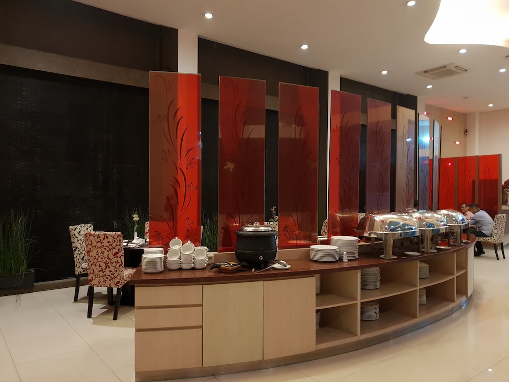 Scarlet Kebon Kawung Hotel 5/71