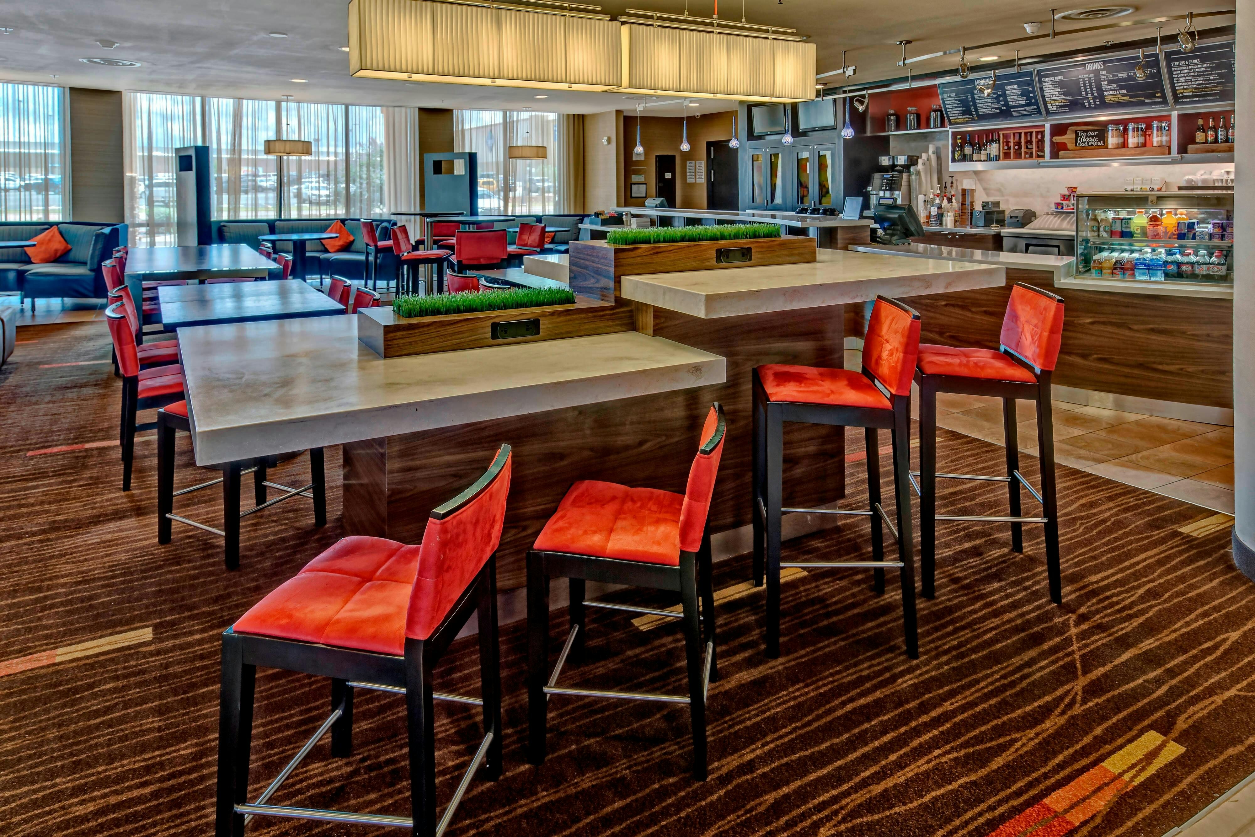 Courtyard By Marriott Midland 34/51