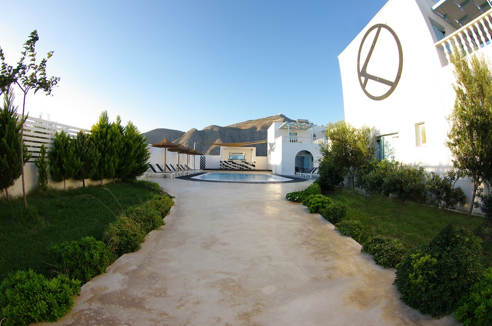 Villa Markezinis 39/48