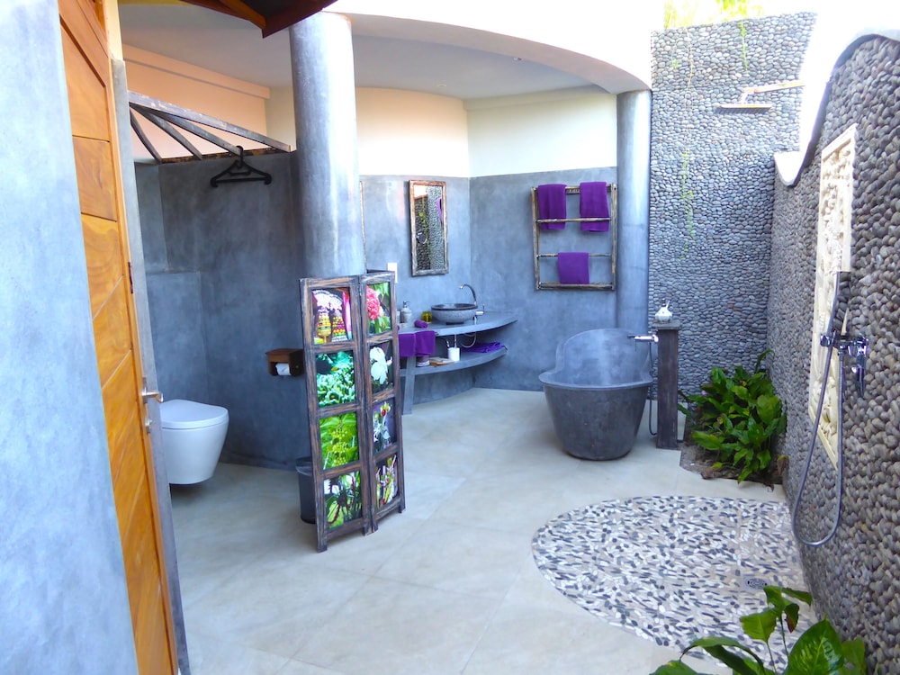 Puri Dajuma Beach Eco Resort & Spa 70/75