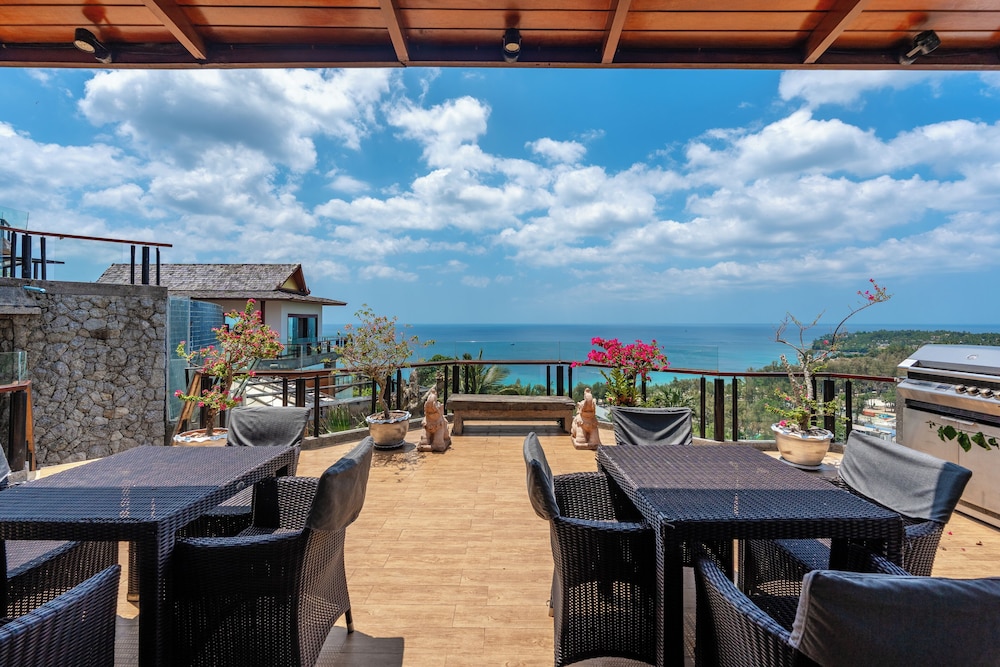 Koi Signature Villa 52/67