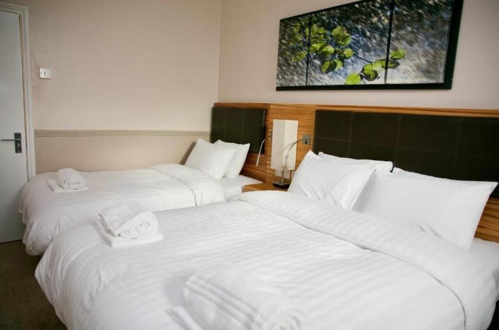 Uno Hotel Heathrow Windsor 2/28