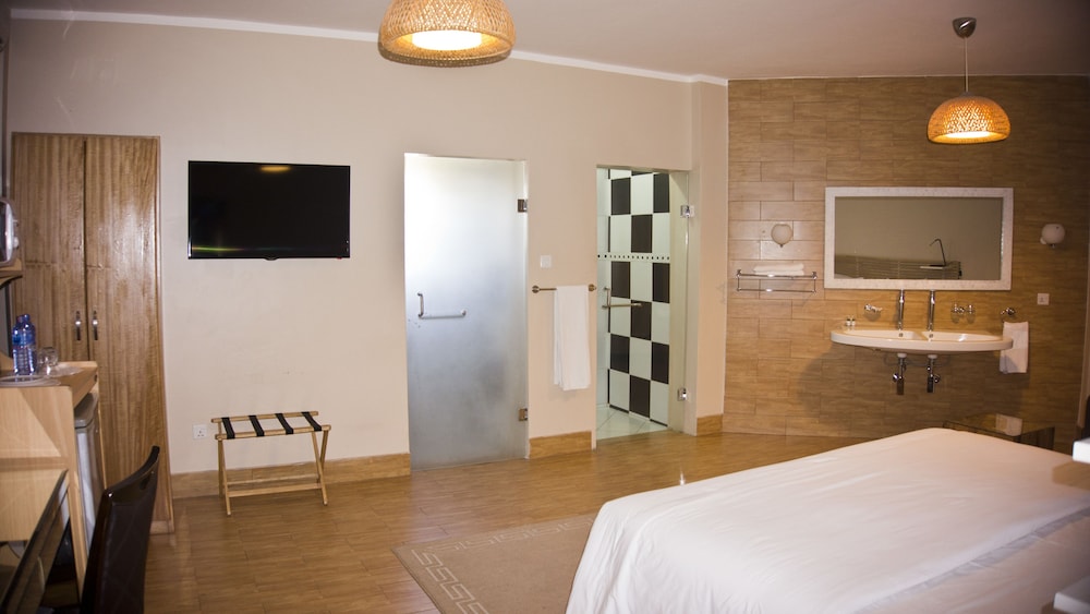 Tropical Enclave Hotel 28/60
