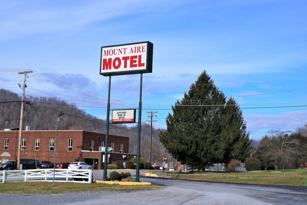 Rodeway Inn Harlan, KY 4/67