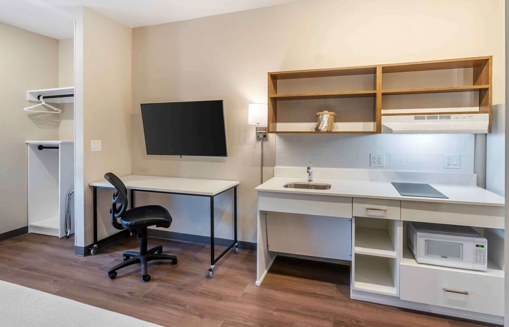 Extended Stay America Premier Suites - Fort Myers - Airport 21/39