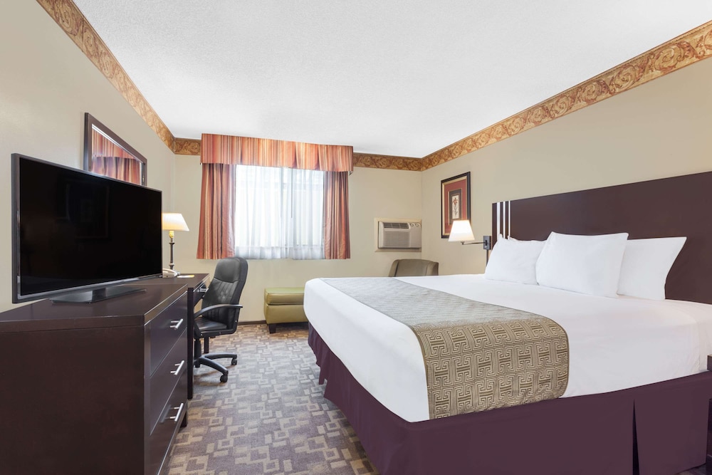 Days Inn by Wyndham Bellingham 6/18
