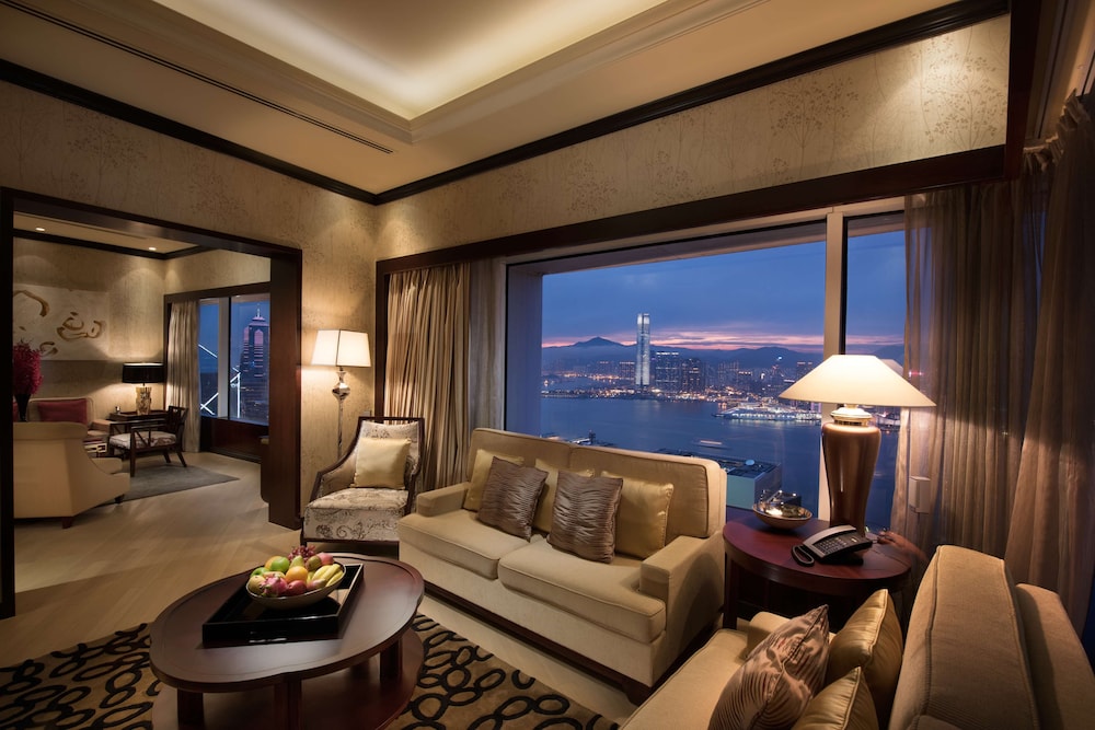 Conrad Hong Kong 36/74