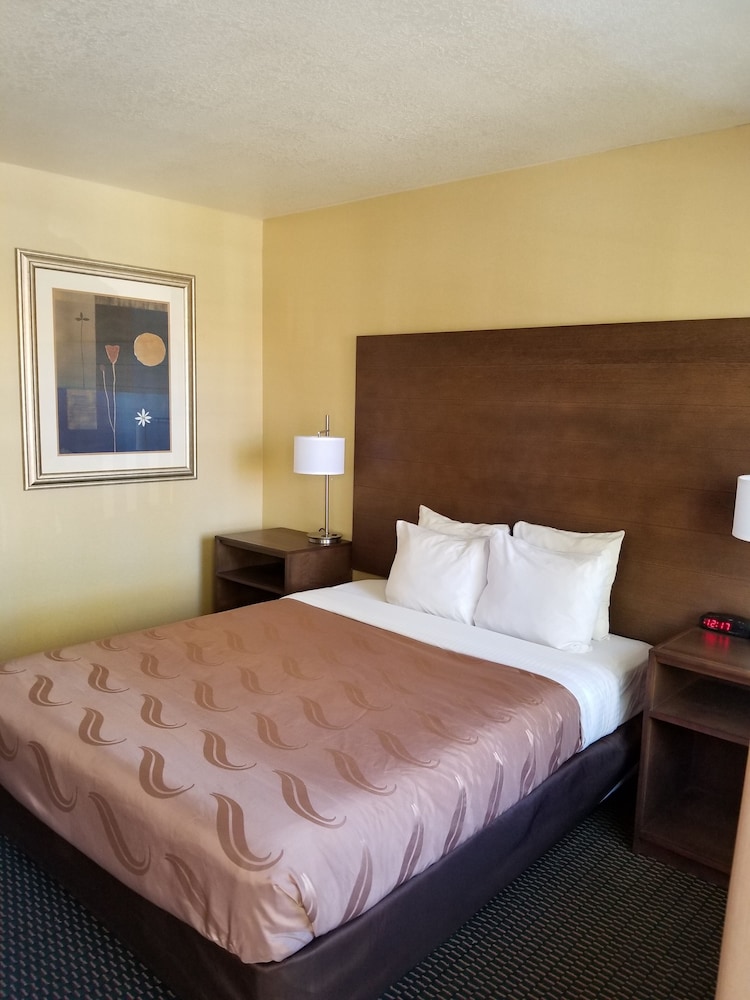 Econo Lodge Flagstaff East I-40 21/53