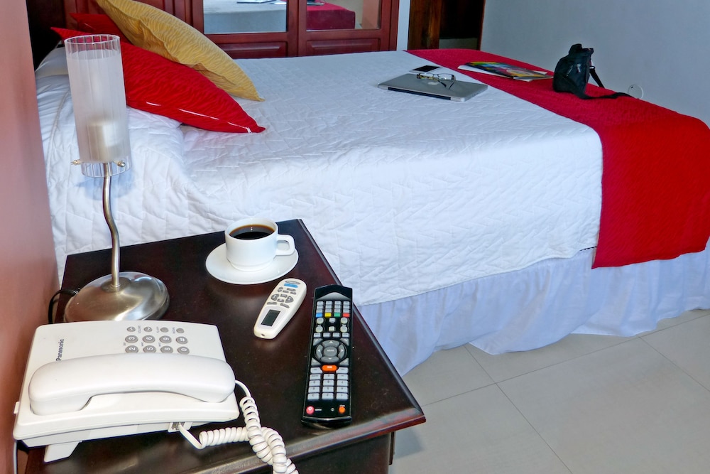 Hotel Brisas Del Pacifico 47/65