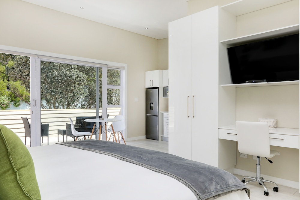 Mount Bay 15/50