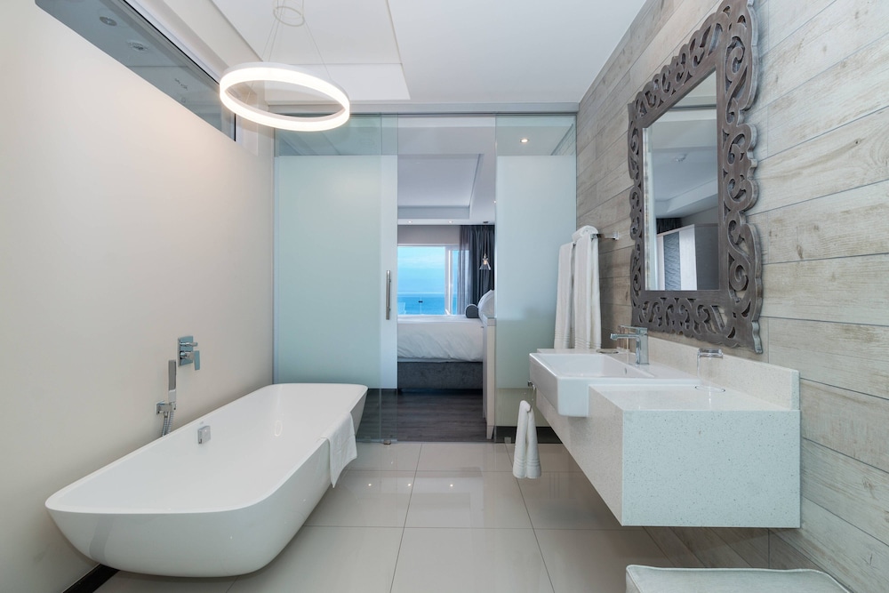 Protea Hotel By Marriott Mossel Bay 19/37