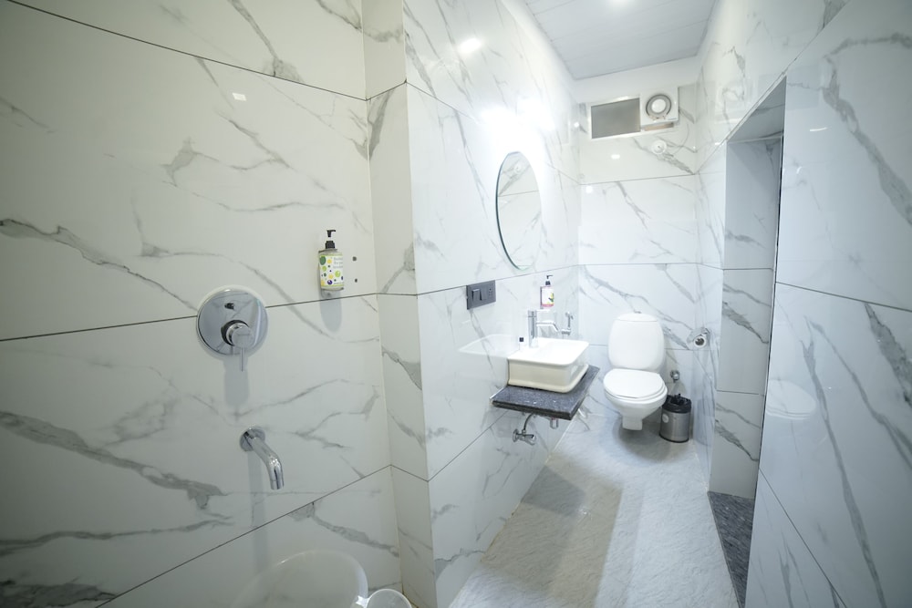 Banjara Hostels 48/50