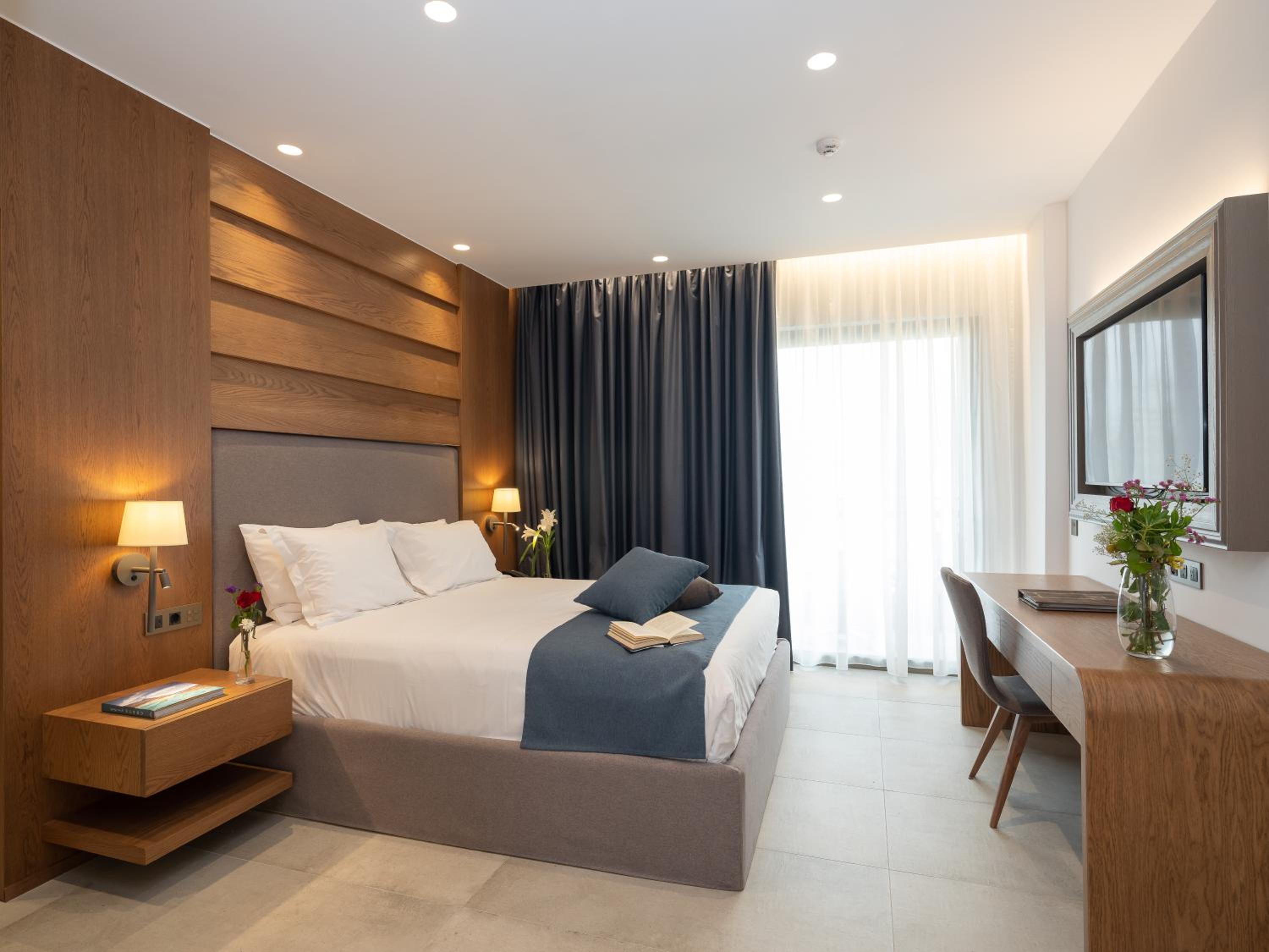 2 Bedrooms, Royal, Family Suite, Water Front, 2 Bathrooms، Nana Golden Beach 2/6