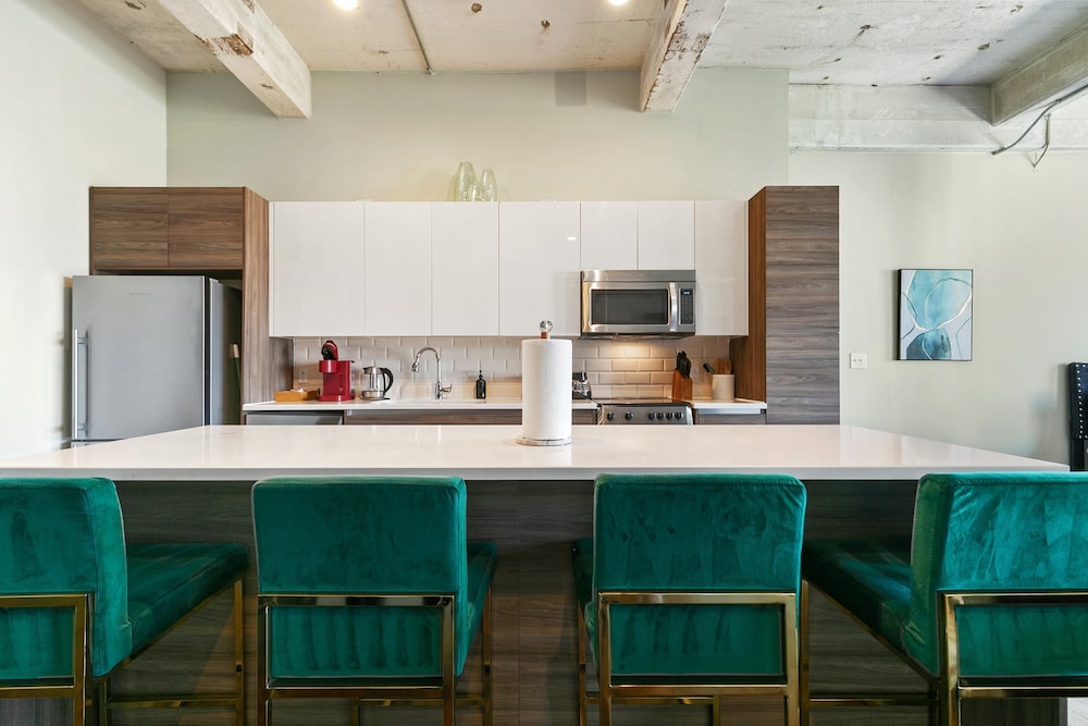 Luxury Downtown Dallas Stay by Amyfinehouse 36/50