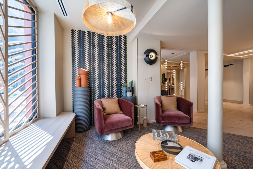 O.lysee Hotel 37/47