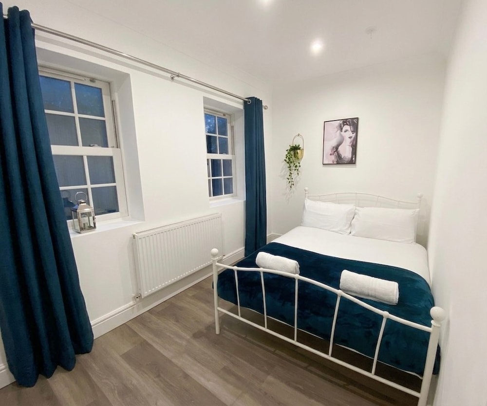 Boswell Elite Two Bed Apartment 5/19