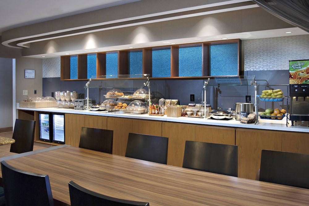 SpringHill Suites by Marriott Atlanta Alpharetta 37/48