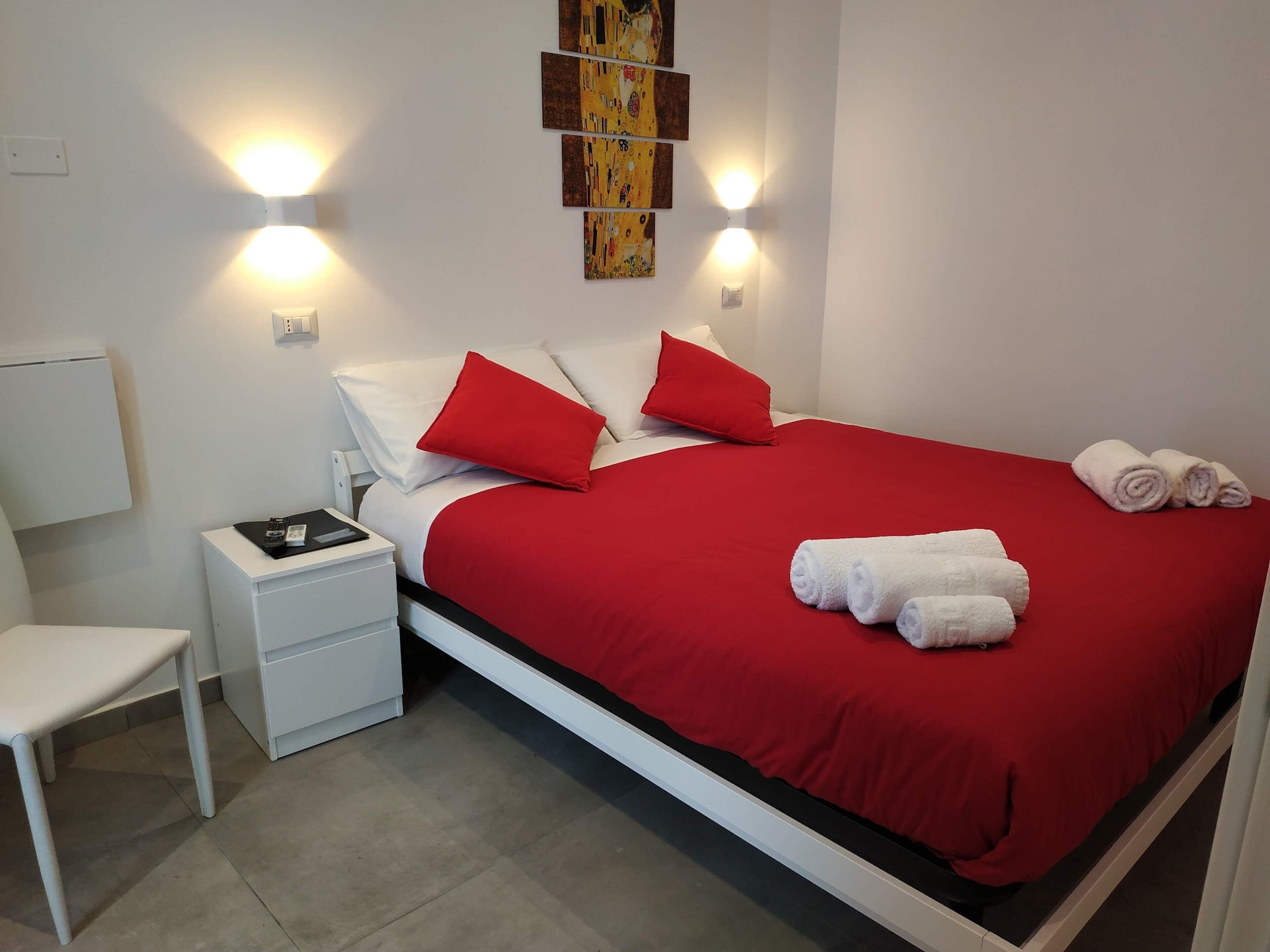 External, Family Suite, 2 Queen Beds, City View, Private Bathroom