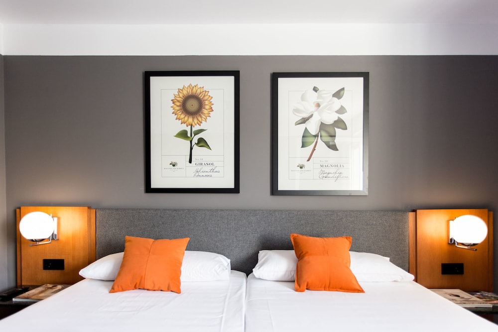 Hotel Malcom Barret 33/69