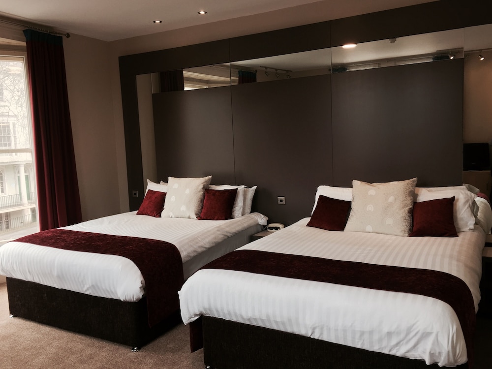 Executive, Double or Twin Bed