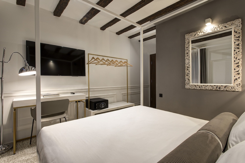 San Marco Suite 755 12/50