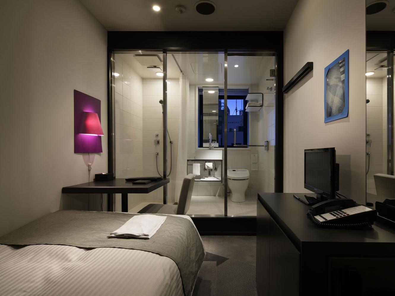 ROOM, SINGLE