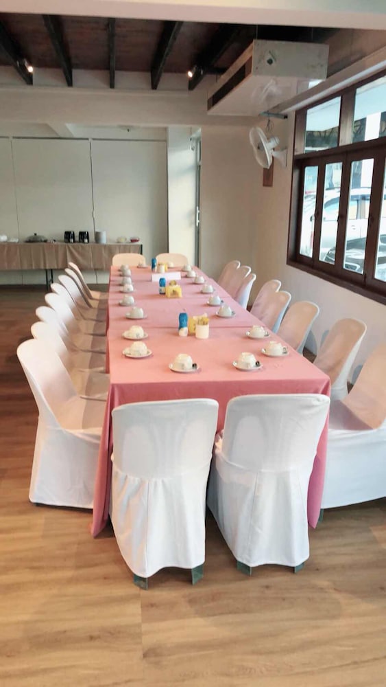 Sinkiat Thani Hotel 39/44