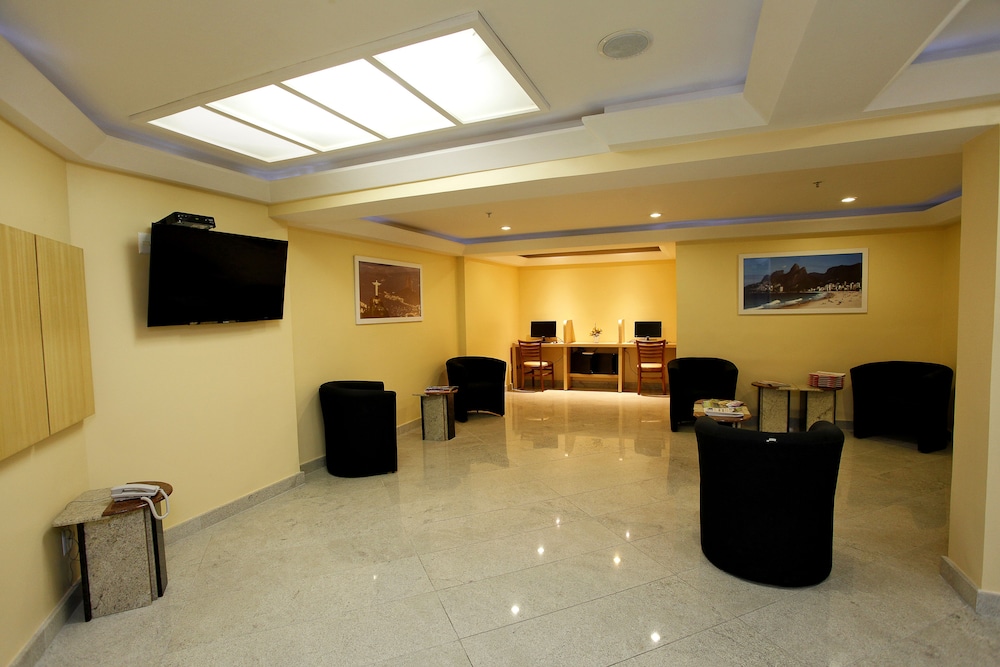 Elegance Praia Hotel 44/47