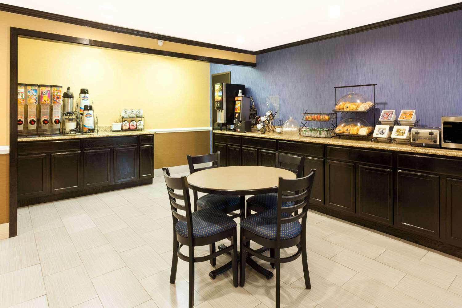 Baymont by Wyndham Memphis East 14/21