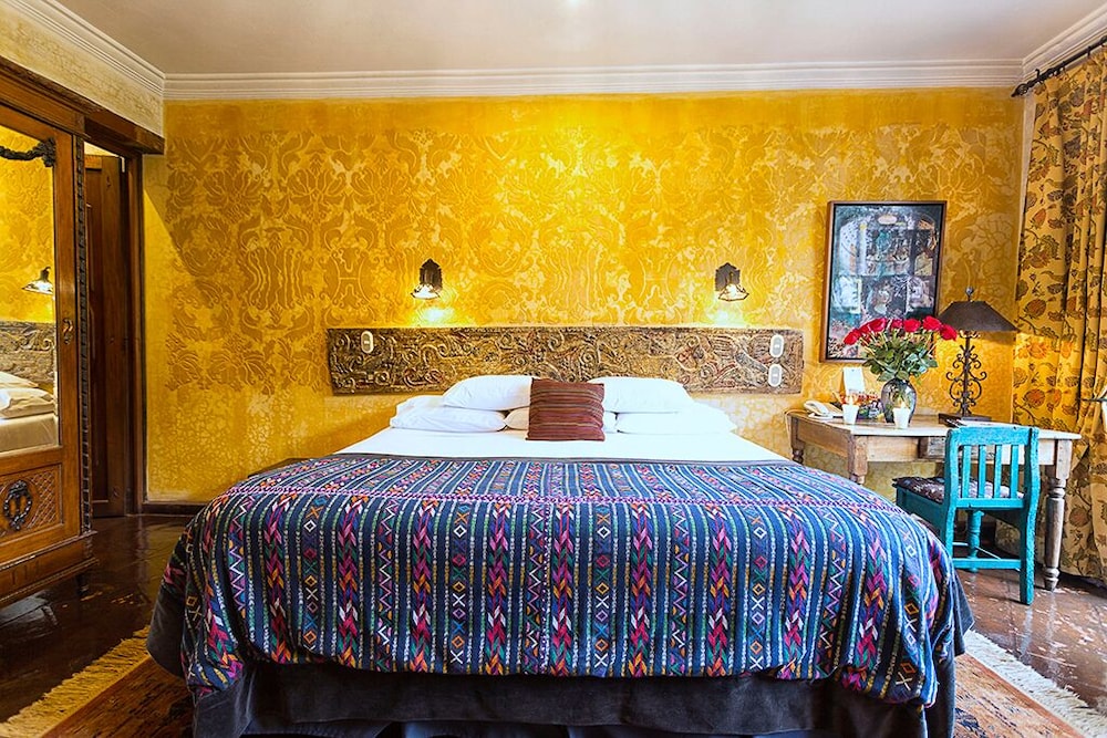 DOME, GARDEN, SUITE, TWO STORY, BALCONY, BATHTUB, CORNER