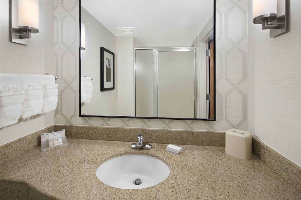 Hilton Garden Inn Jackson/Madison 15/39