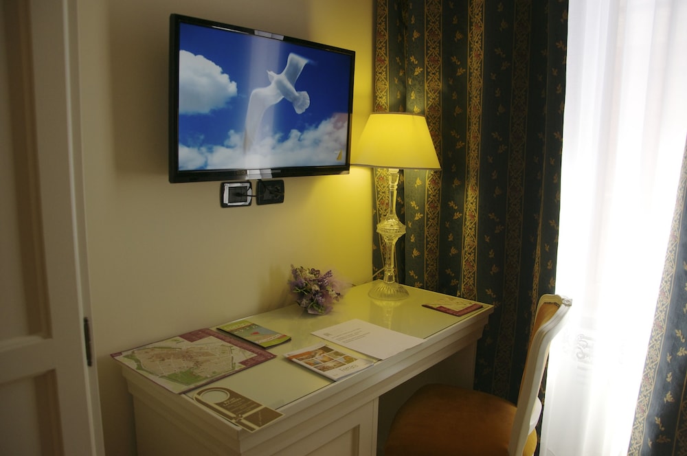 Torre Della Vittoria Hotel 42/50