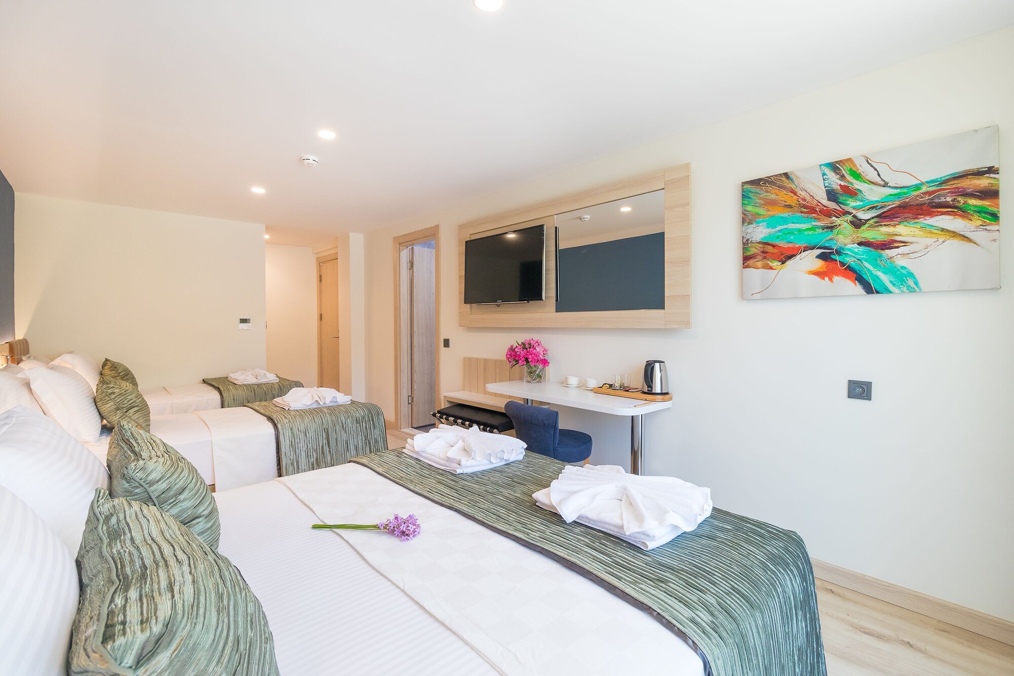 غرفة عائلية رباعية، Amossoia Elite Boutique Hotel 2/4