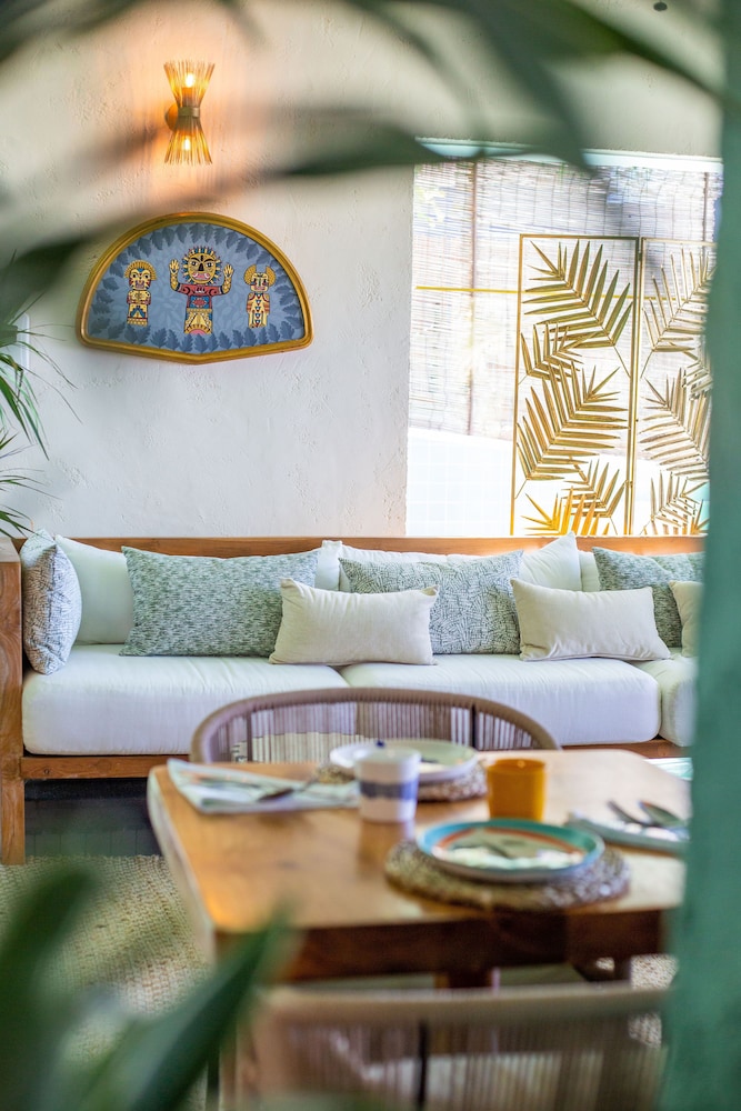 Mikasa Ibiza Boutique Hotel 38/56