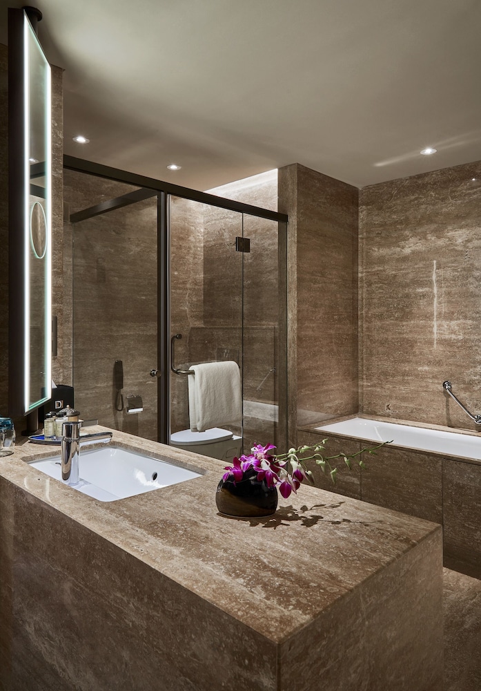 The Den Bengaluru, LXR Hotels & Resorts 47/50