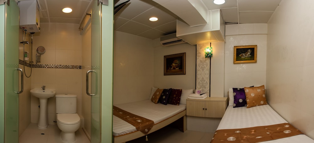 Lily Garden Guest House 48/50