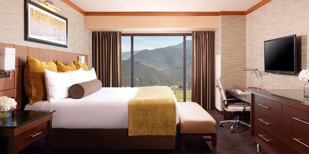 Sweet, Resort, Suite, King Bed