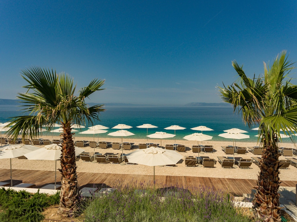 Medora Auri Family Beach Hotel 54/68