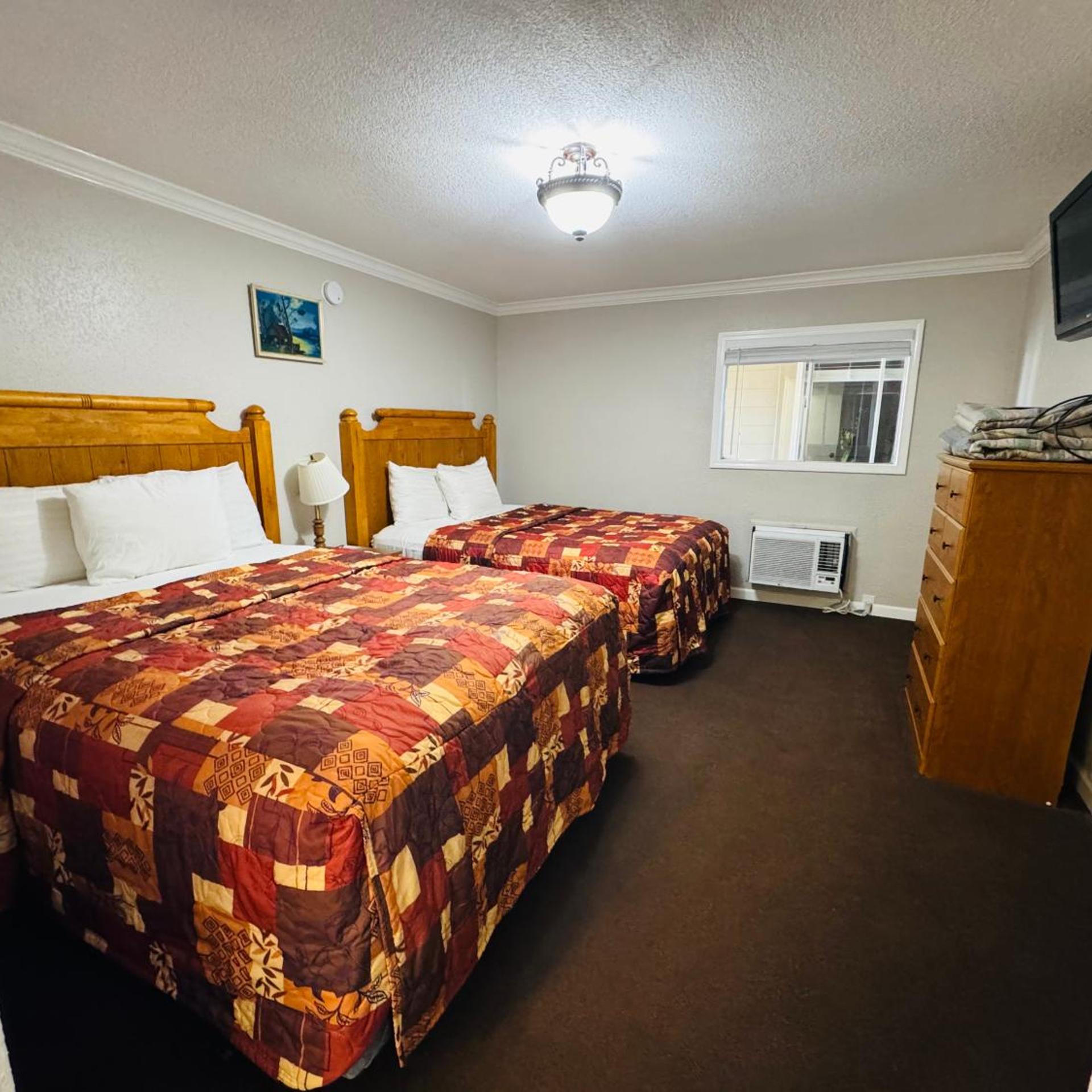 Oak Grove Inn 12/50
