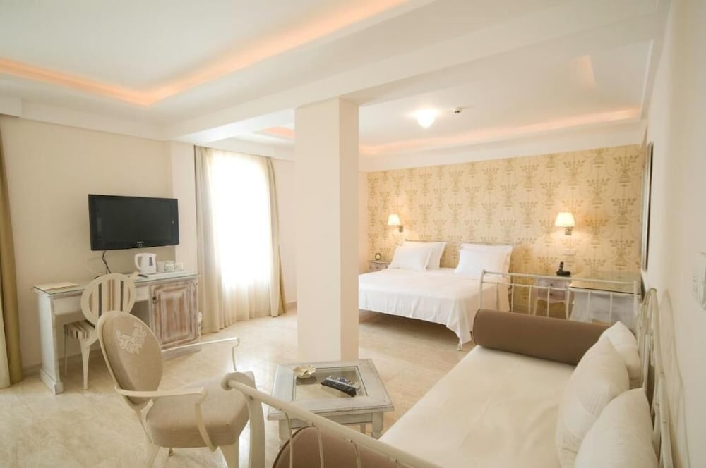 Hotel Azimut 17/50