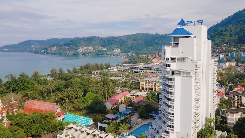 Andaman Beach Suites Hotel 66/69