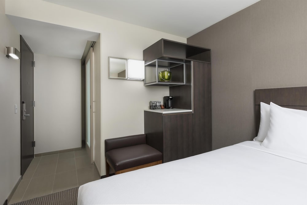 Hyatt Place New York City Times Square 13/50