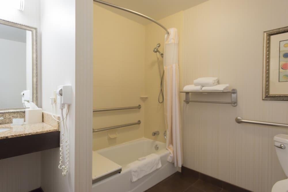 Hilton Garden Inn Merrillville 16/61