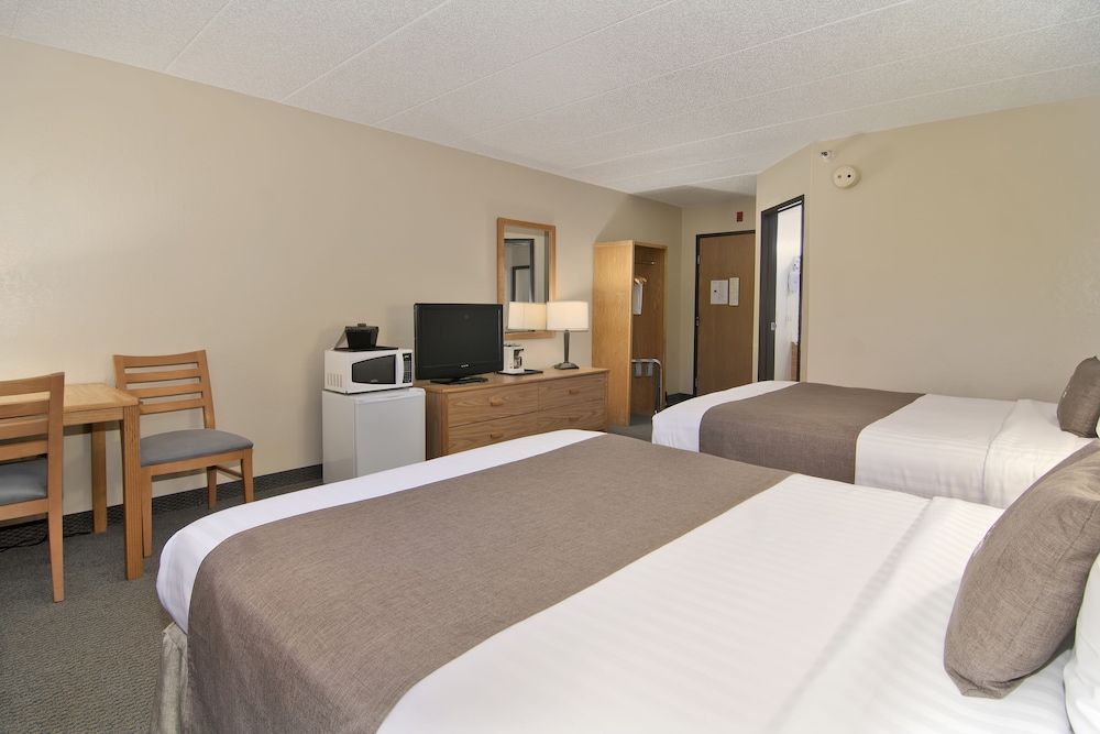 Boarders Inn Suites Faribault Mn 32/80