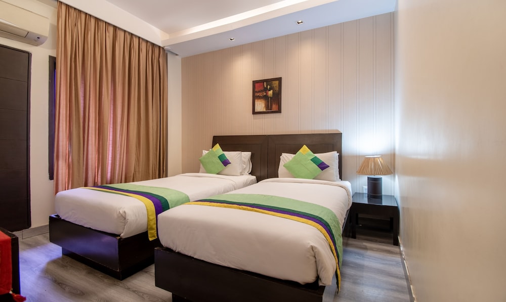 CABANA HOTEL 17/41