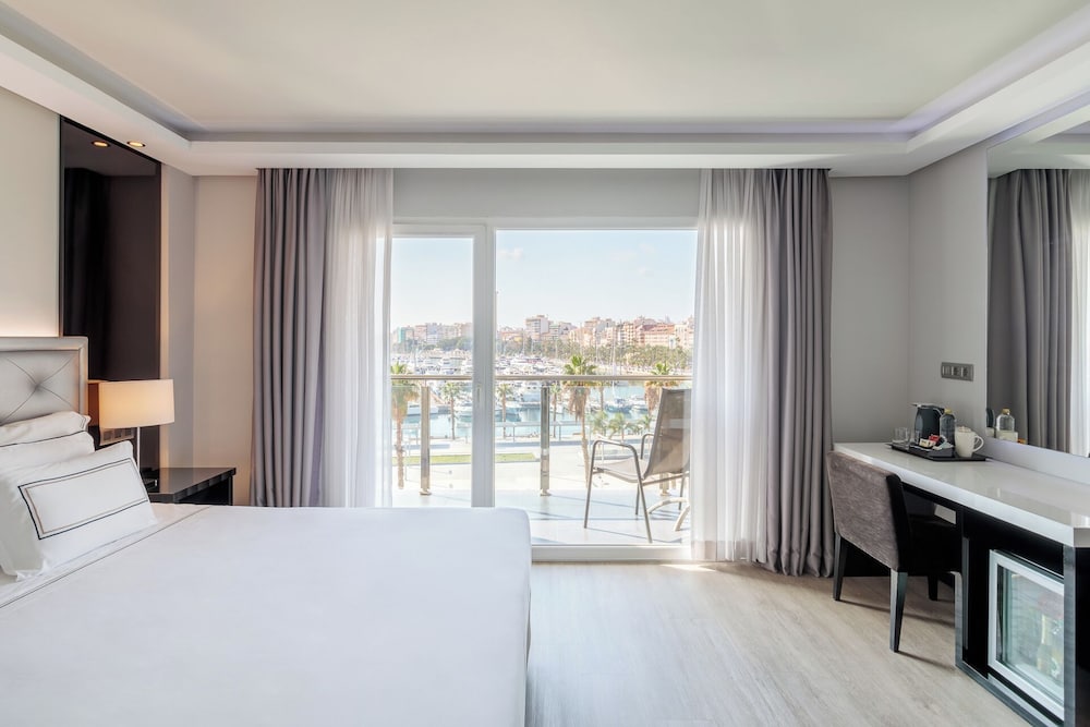 Melia Alicante 10/49